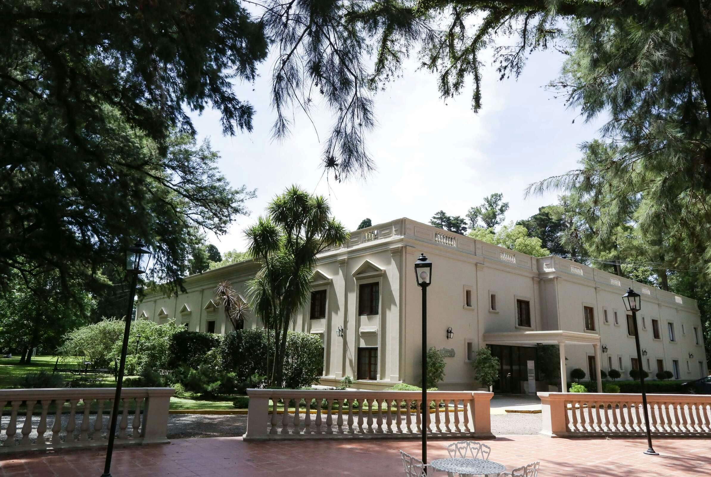 Hotel Howard Johnson by Wyndham Escobar Hotel photo 1