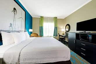 Hotel Super 8 by Wyndham San Antonio/Alamodome Area photo 4