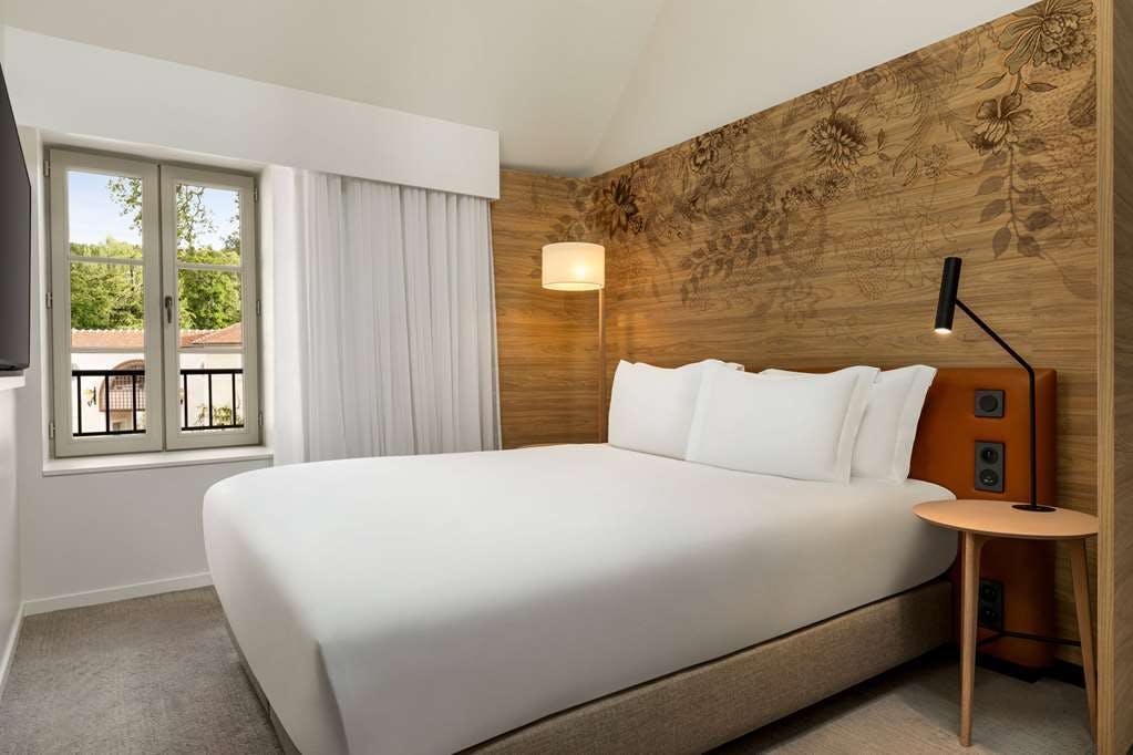 Hotel Dolce by Wyndham Versailles - Domaine du Montcel photo 2