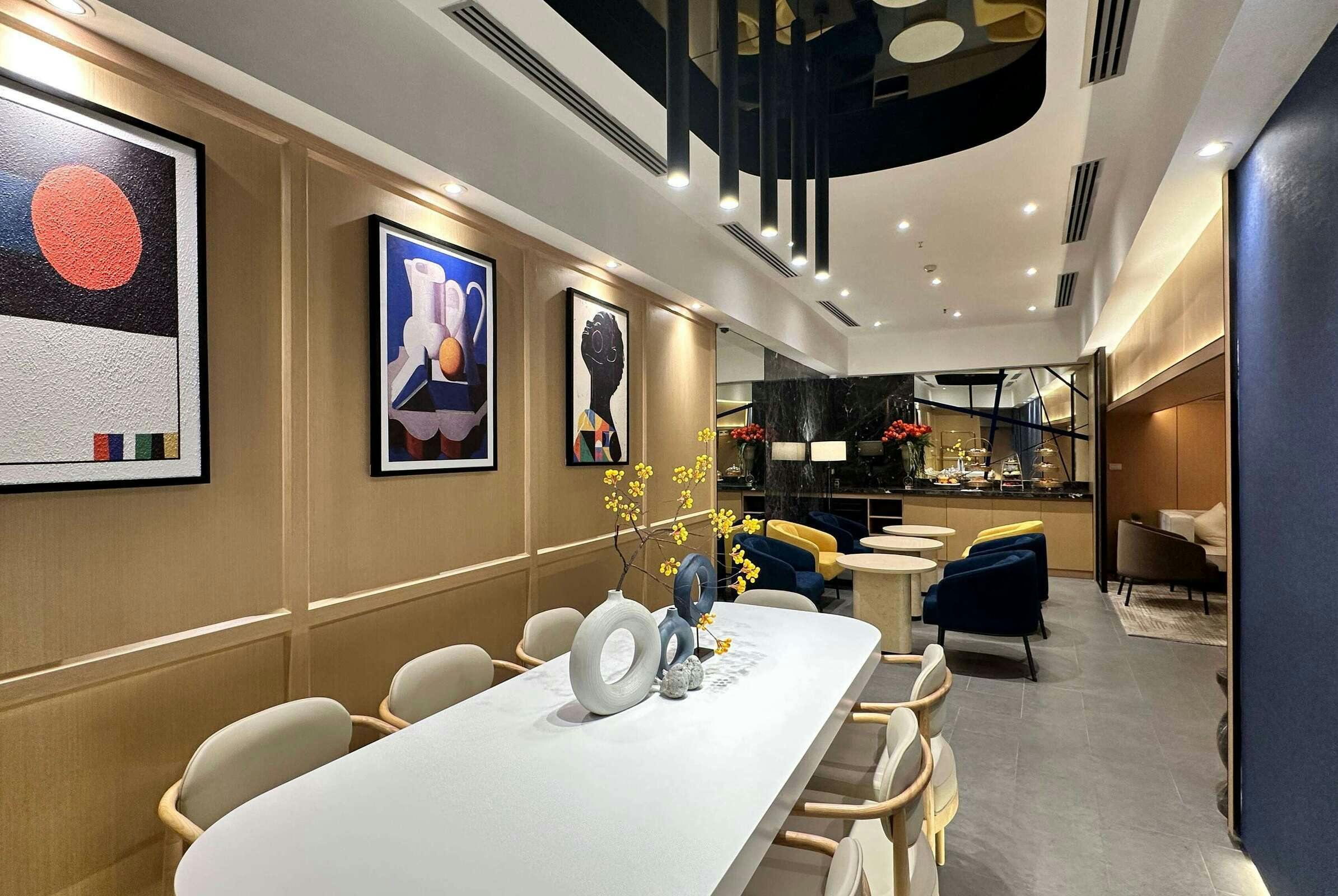 Hotel Ramada by Wyndham Bangkok Sukhumvit 11 photo 1