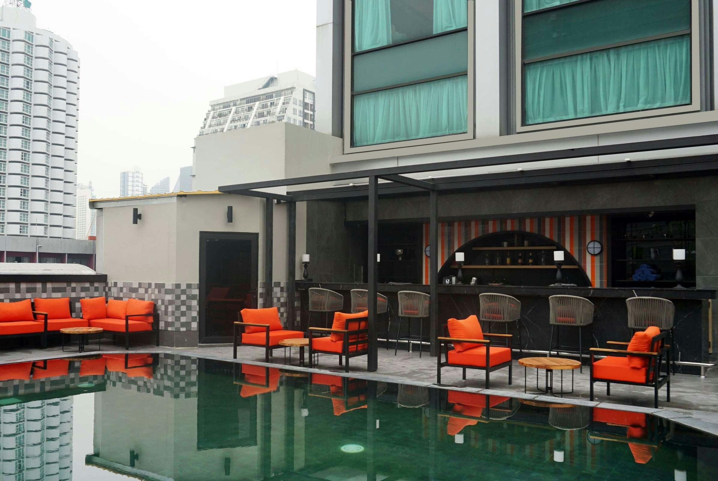 Hotel Ramada by Wyndham Bangkok Sukhumvit 11 photo 4