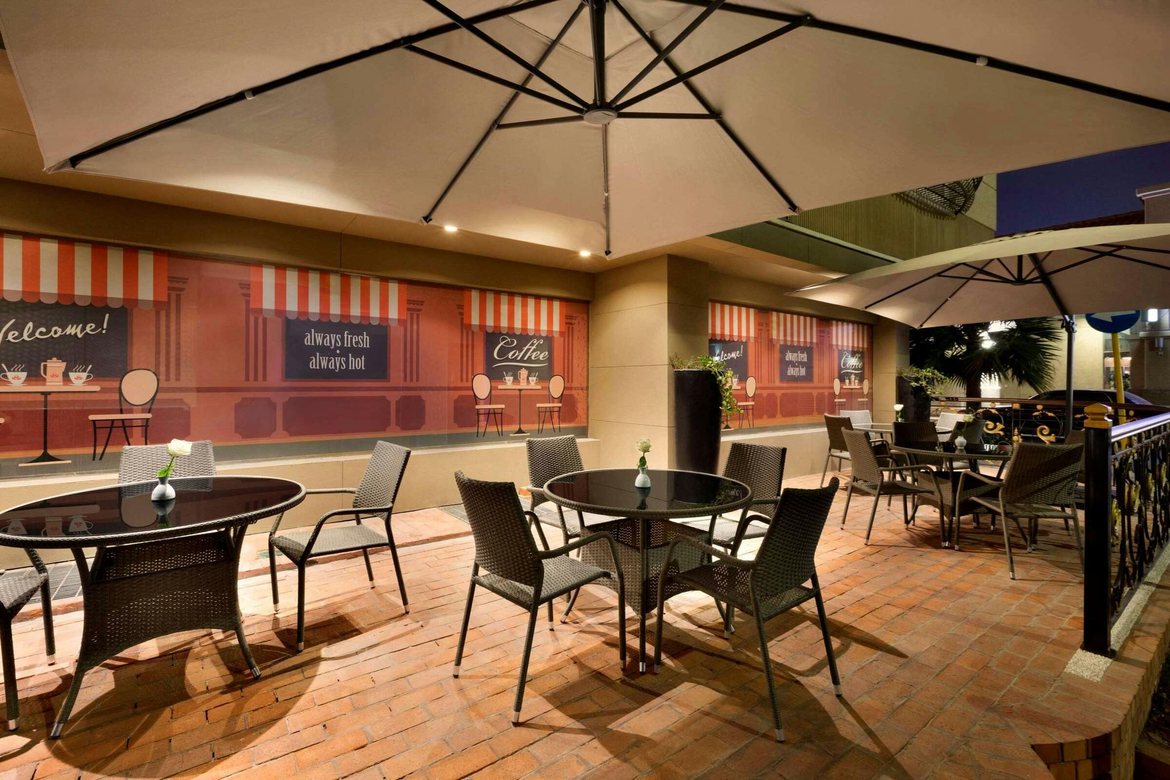 Hotel Hawthorn Suites by Wyndham Al Khobar photo 2