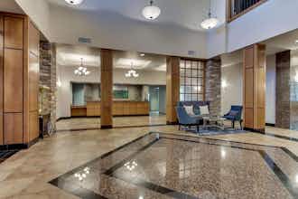 Hotel Drury Inn and Suites Phoenix Happy Valley photo 2
