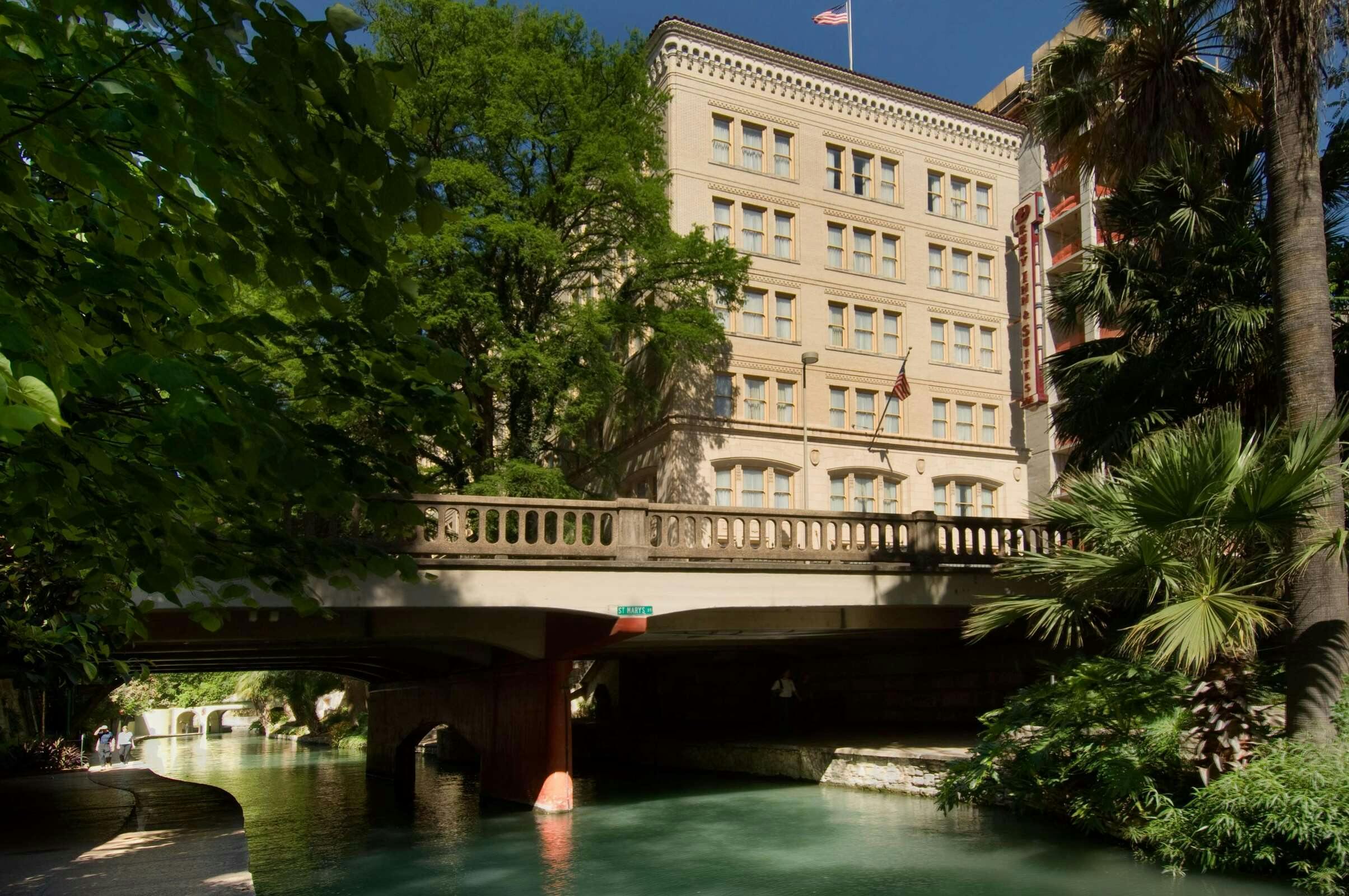 Drury Inn and Suites San Antonio Riverwalk