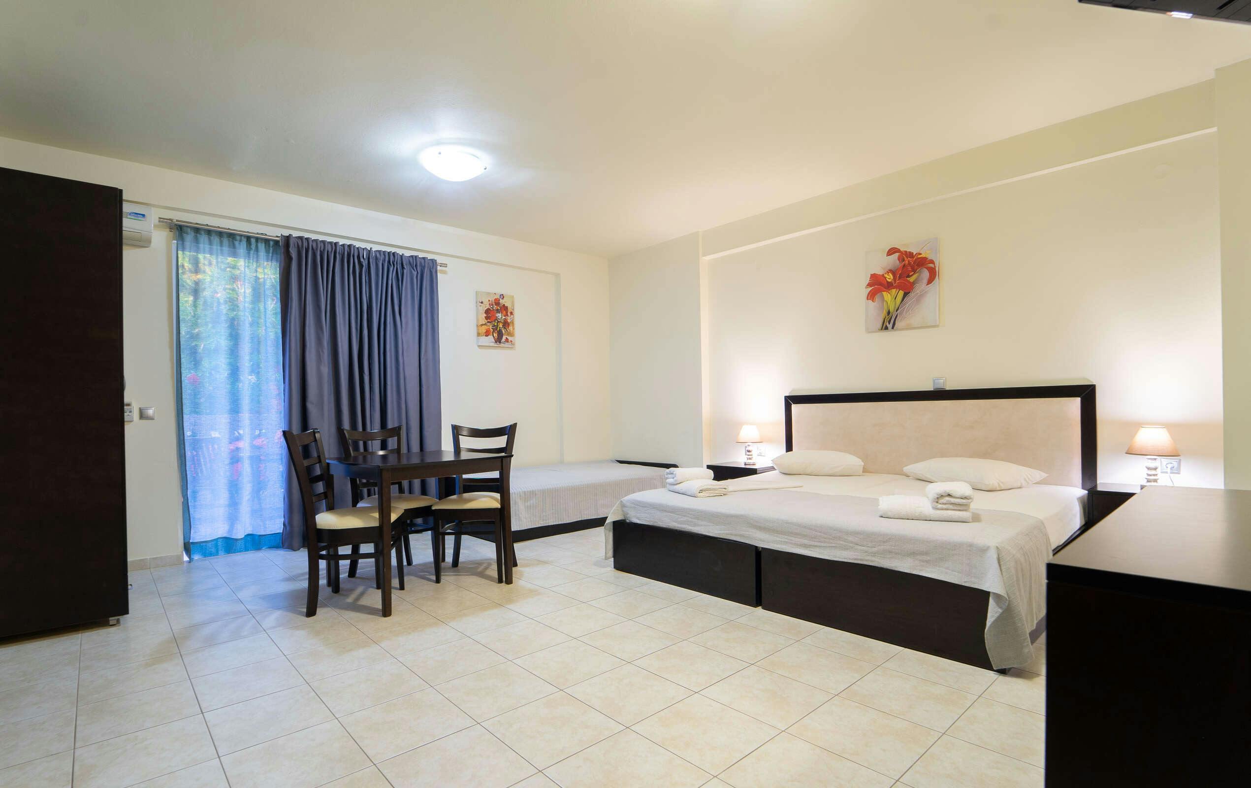 Hotel Golden Rose Suites photo 4