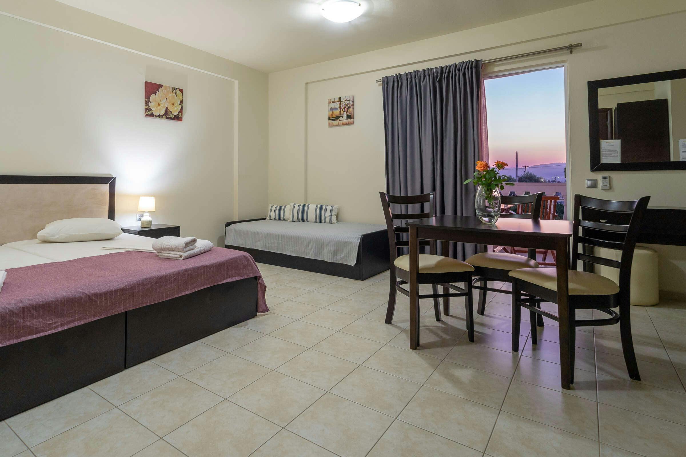 Hotel Golden Rose Suites photo 5