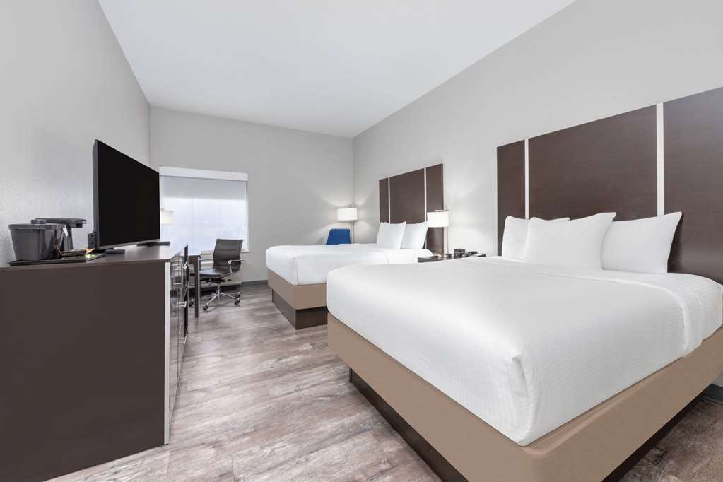 Hotel La Quinta Inn & Suites by Wyndham Tyler - University Area photo 1