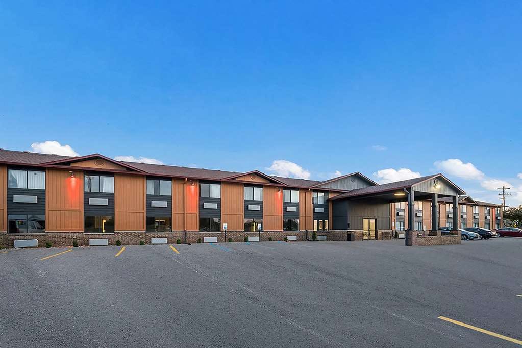 Super 8 by Wyndham Marston