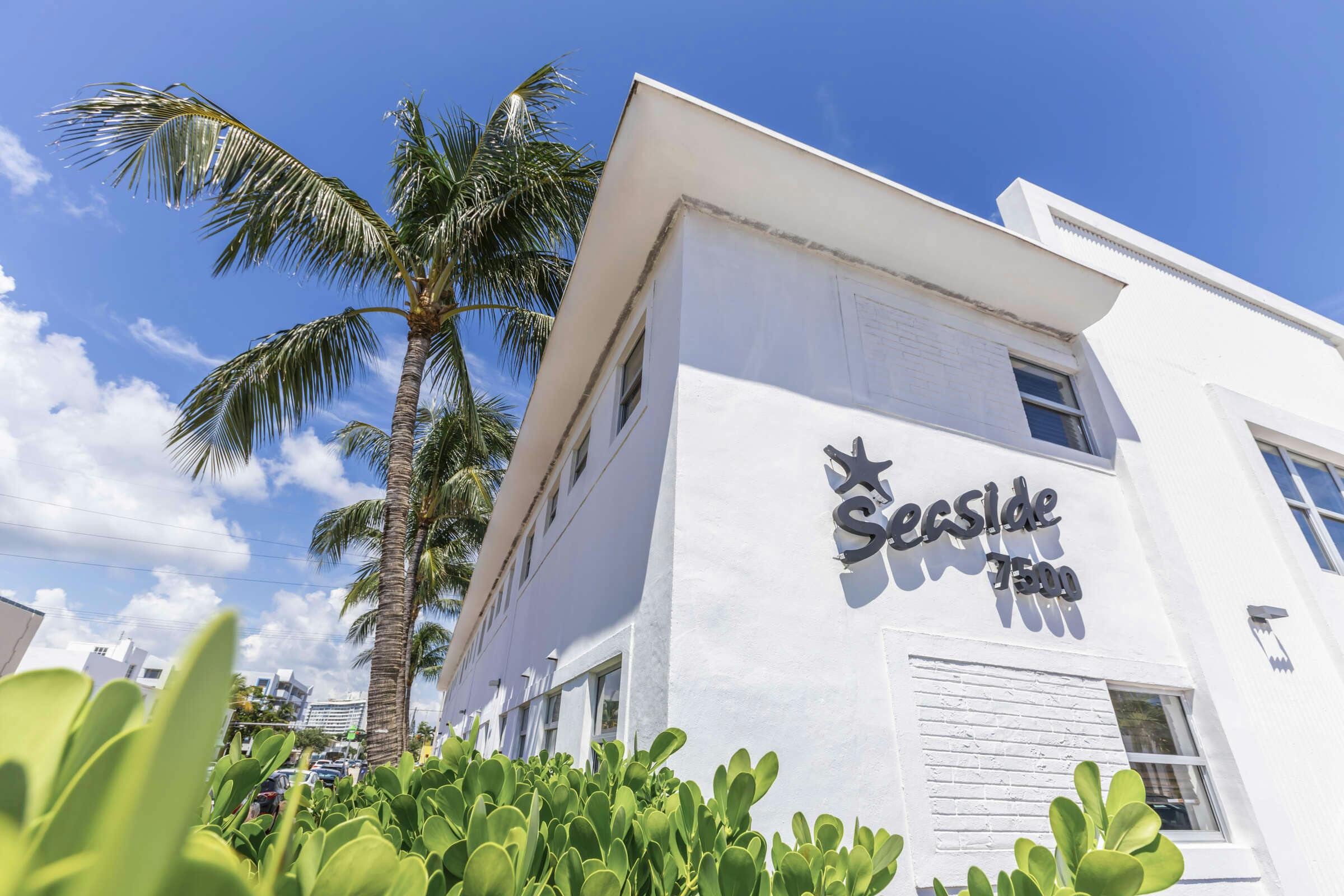 Seaside ALL Suites Hotel