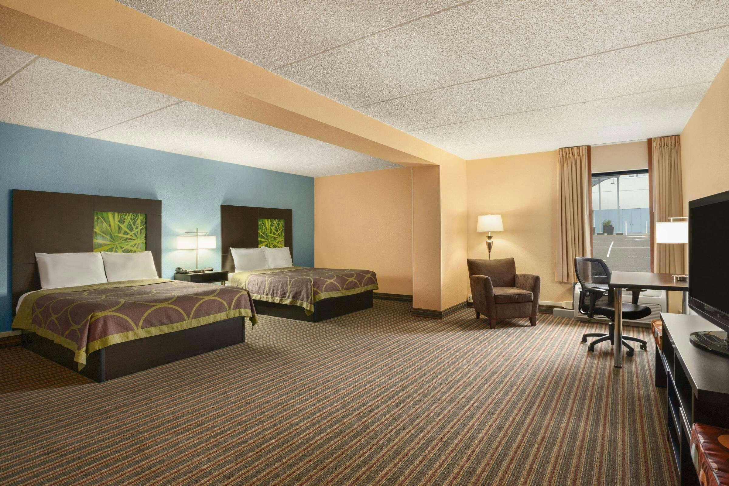 Hotel Super 8 by Wyndham Mount Laurel photo 4