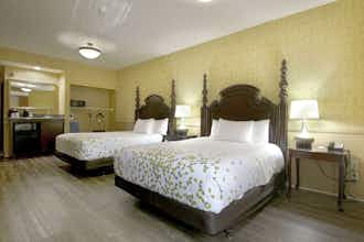 Hotel Azure Hotel and Suites Trademr photo 1