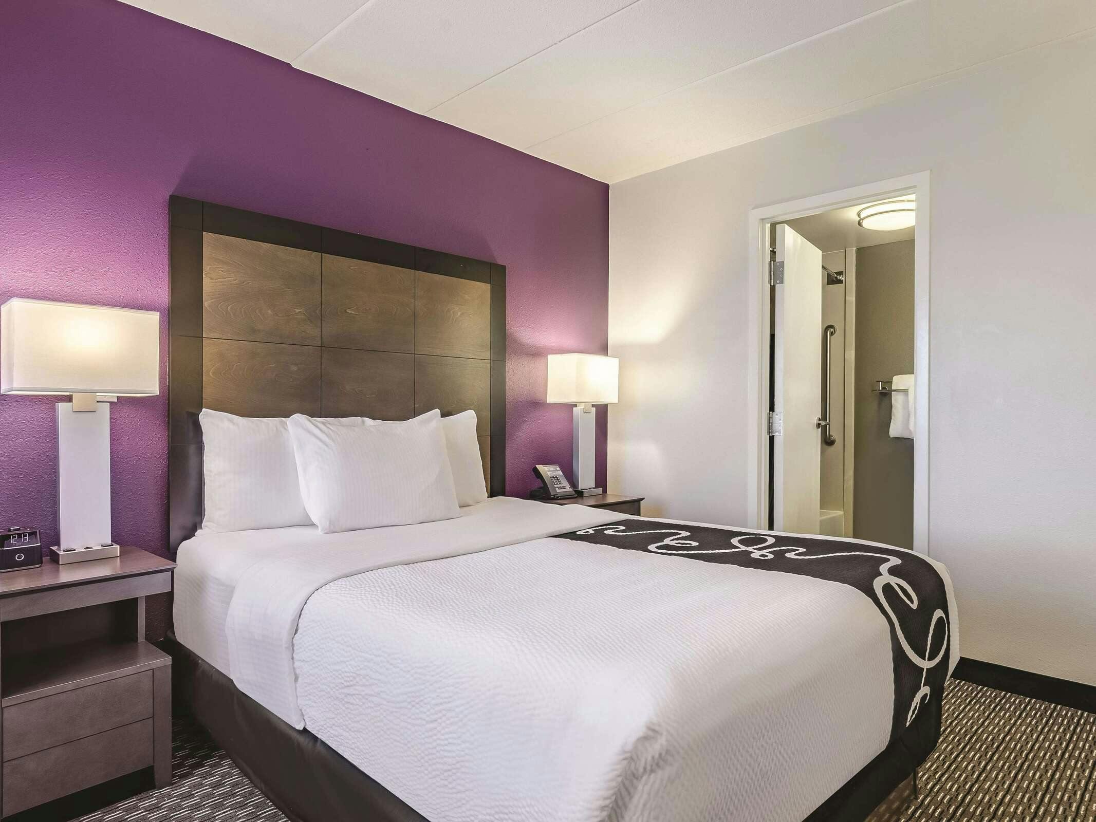 Hotel La Quinta Inn Ste PVD AP photo 3