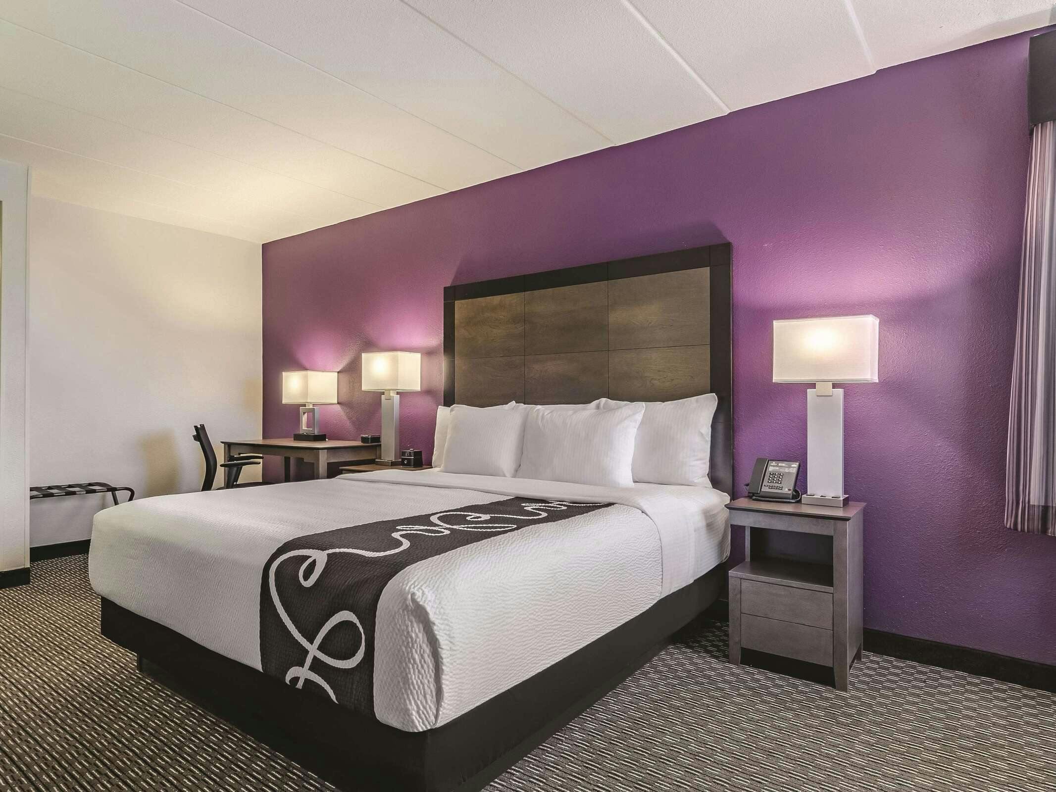 Hotel La Quinta Inn Ste PVD AP photo 4