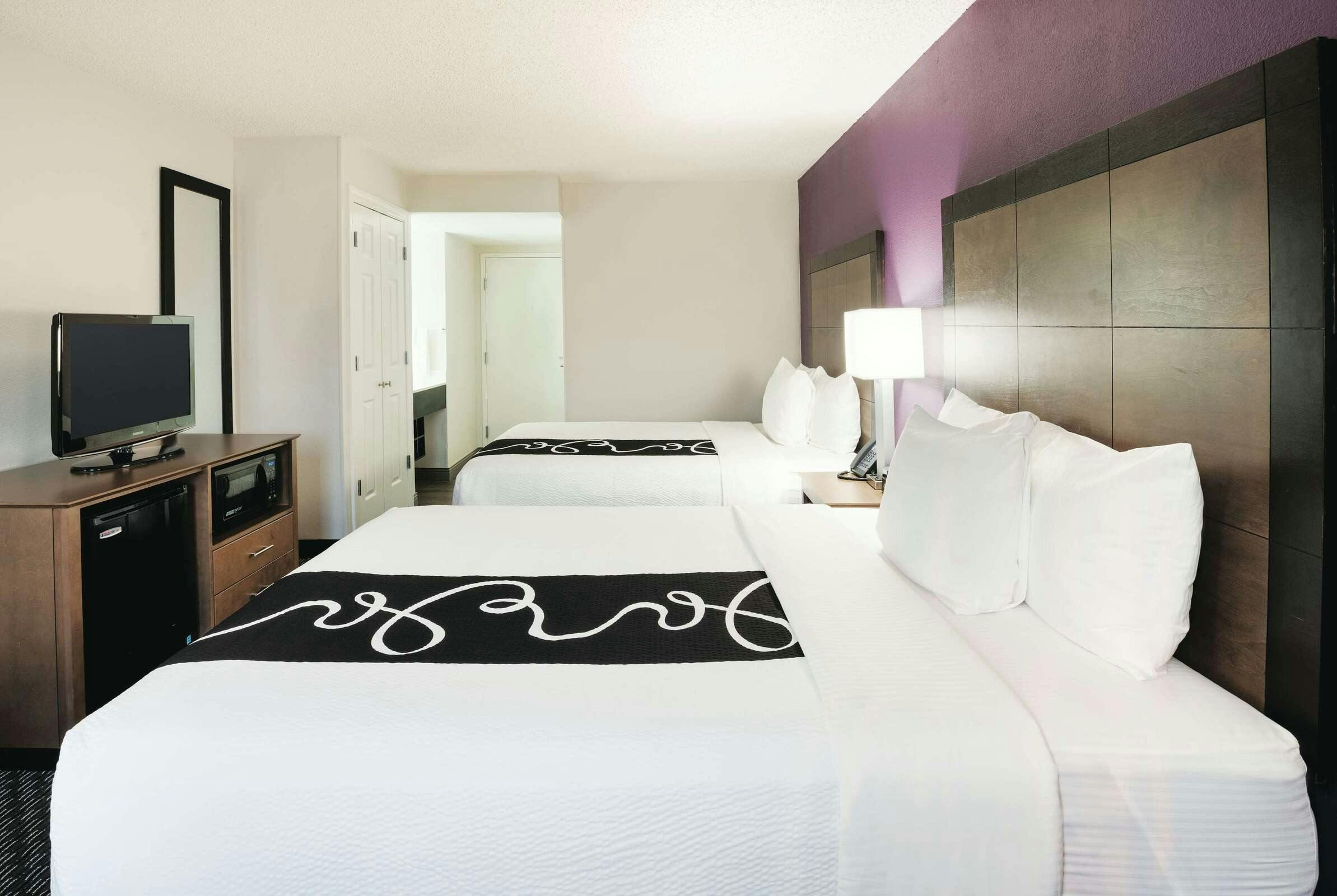 Hotel La Quinta Inn & Suites by Wyndham Rancho Cordova Sacramento photo 1