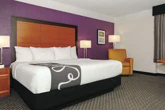Hotel La Quinta Inn Ste Ontario AP photo 1