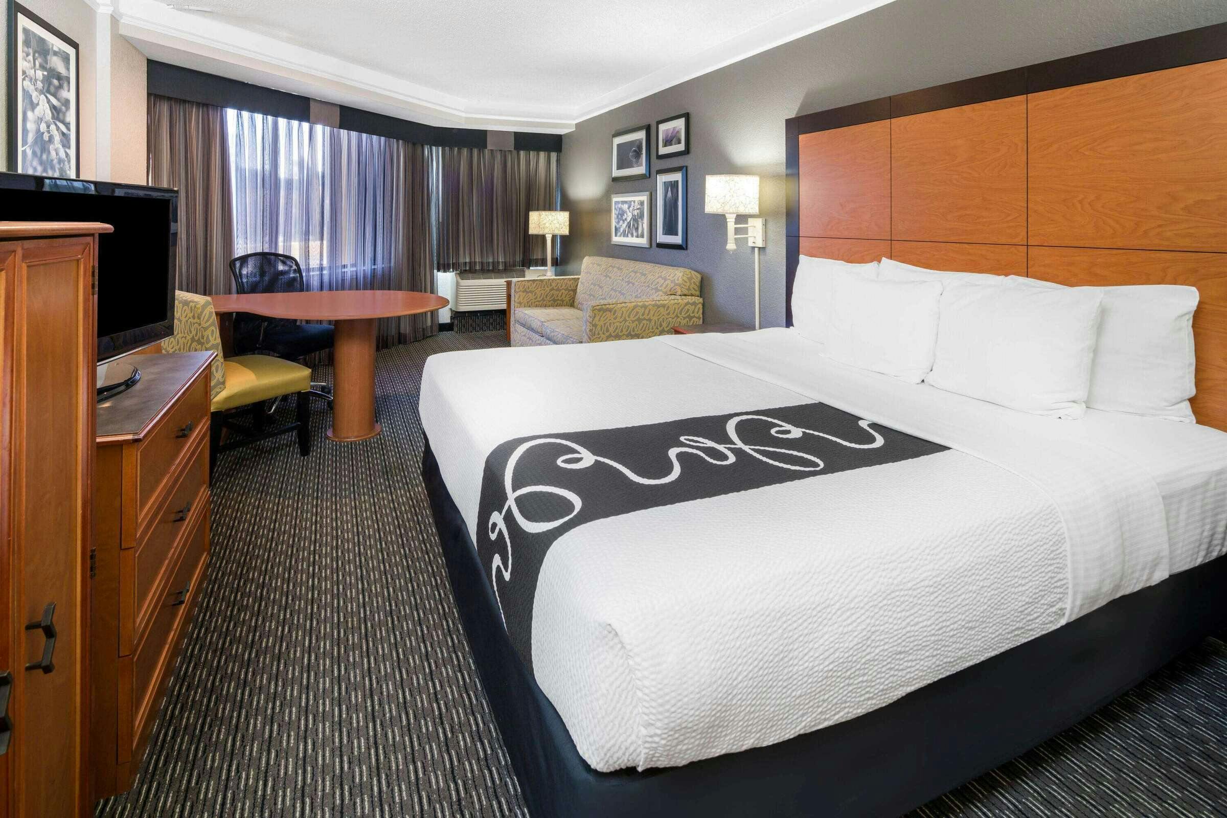 Hotel La Quinta Inn & Suites by Wyndham Buena Park photo 5