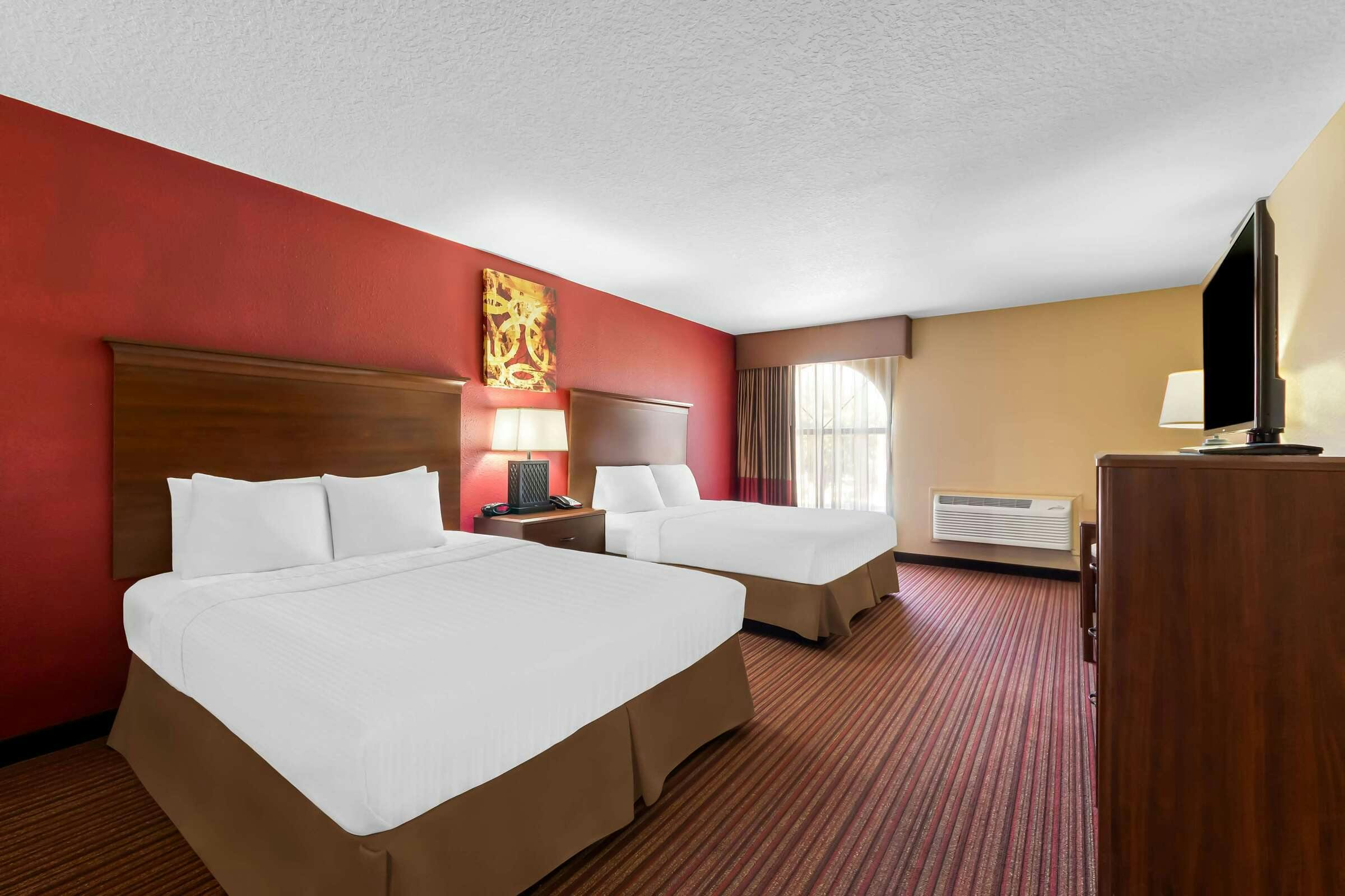 Hotel Best Western Plus Fiesta Inn photo 2