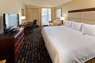 Hotel Wyndham Chicago O Hare photo 3