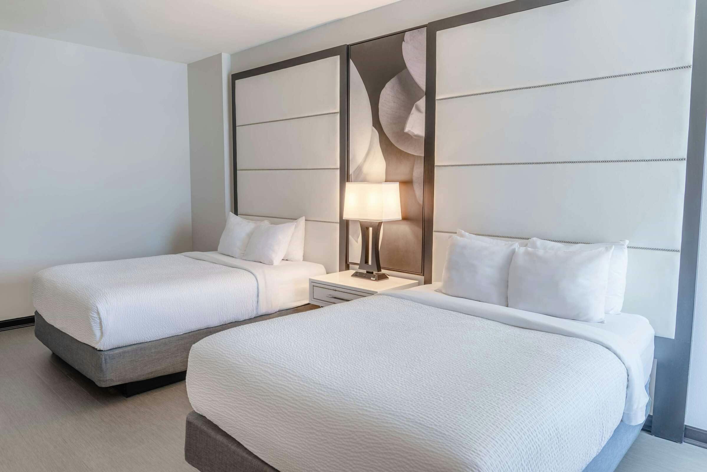 Hotel TRYP by Wyndham Savannah Downtown/Historic District photo 3