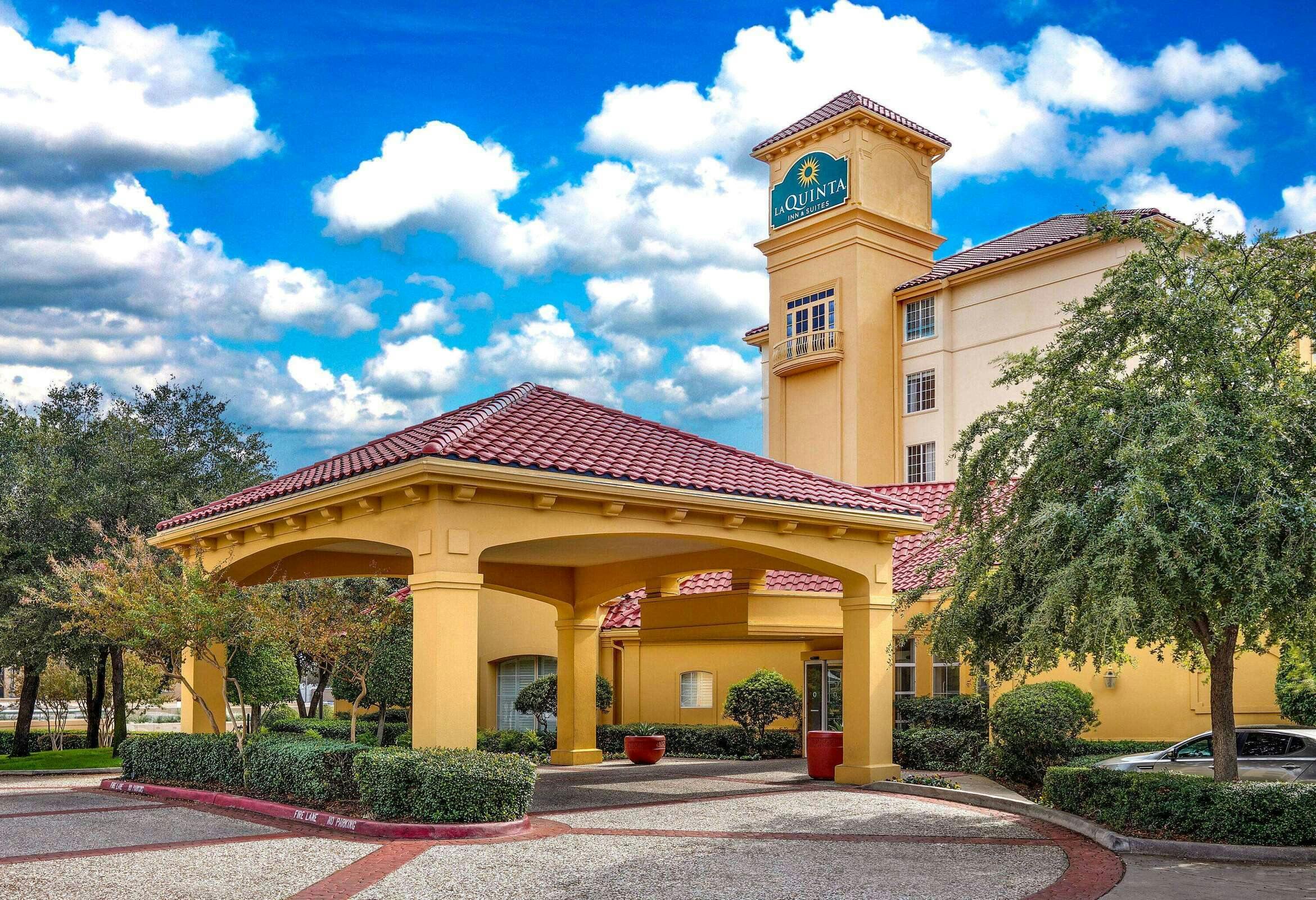 La Quinta Inn & Suites by Wyndham Dallas North Central