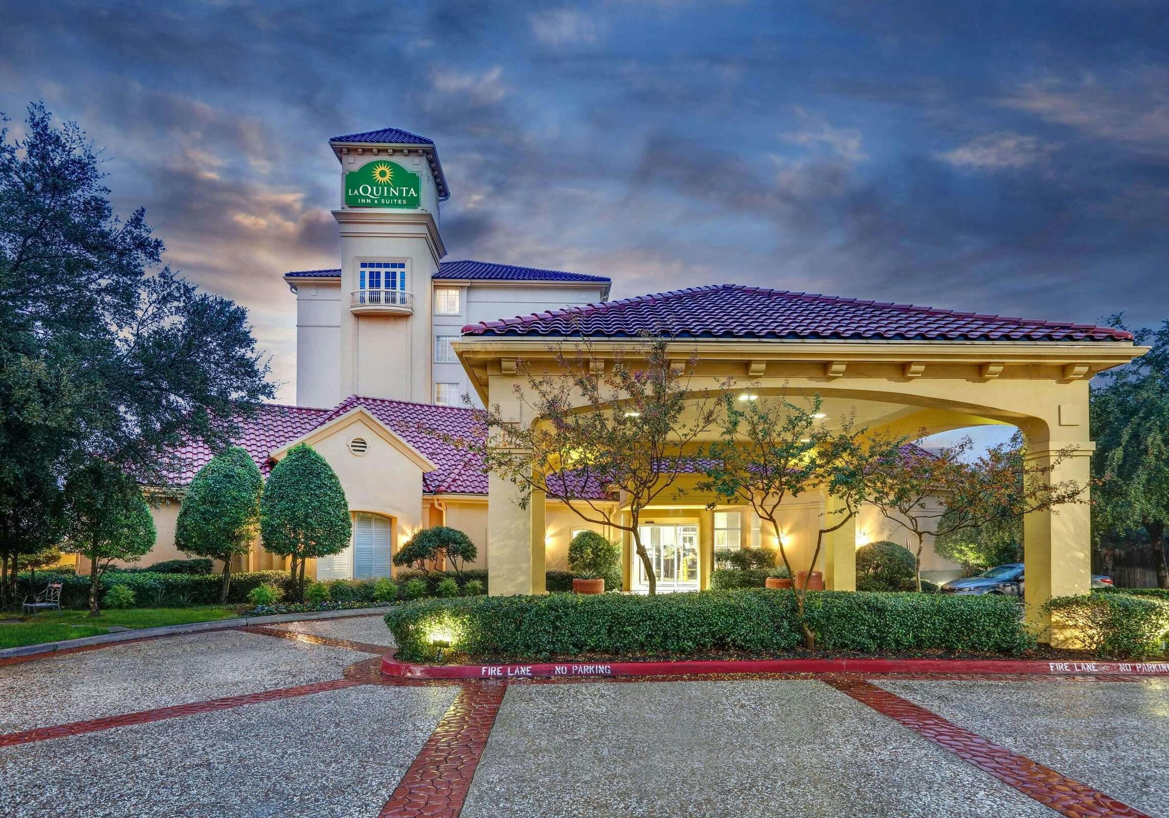 Hotel La Quinta Inn & Suites by Wyndham Dallas North Central photo 1