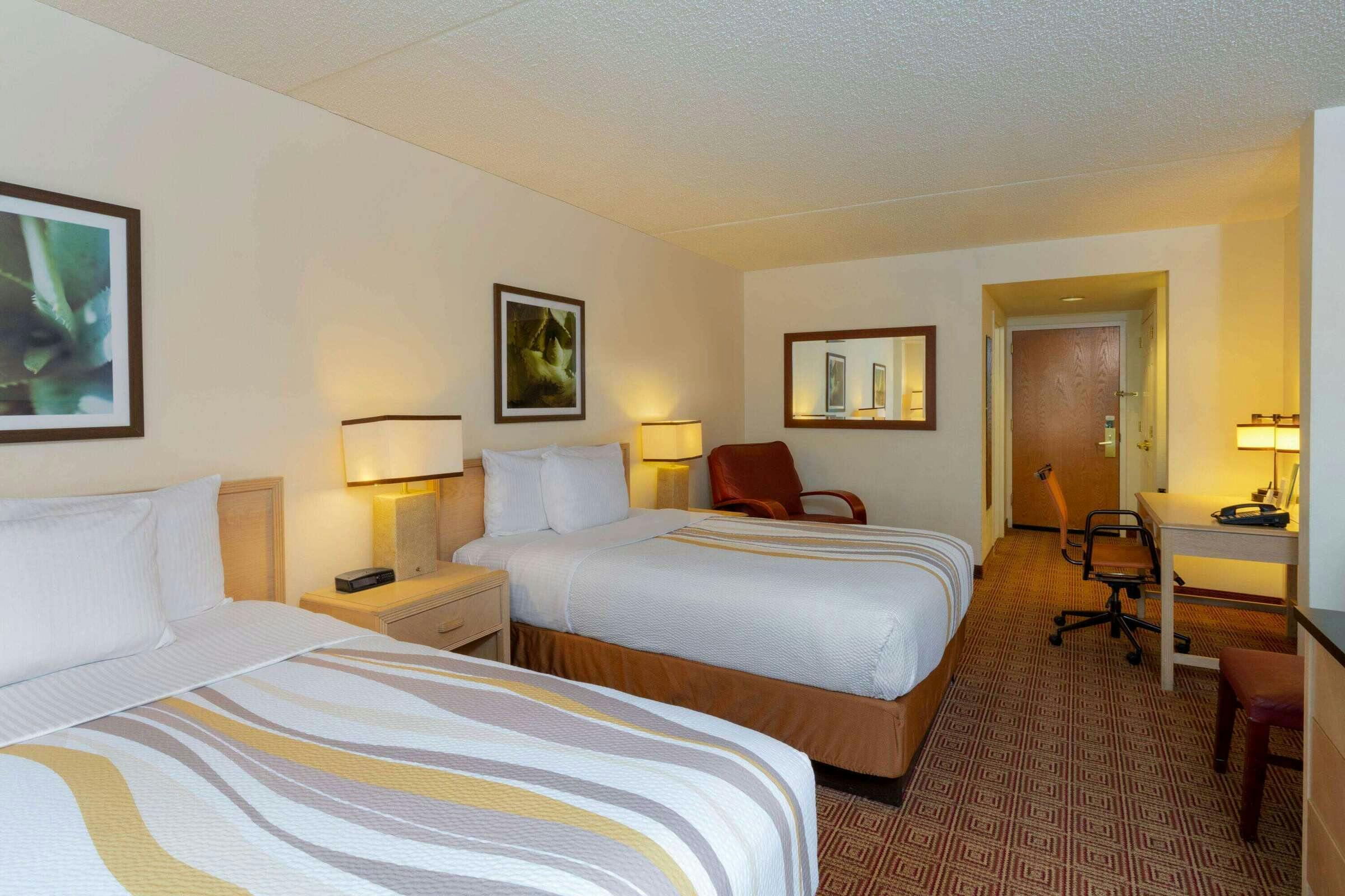 Hotel La Quinta Inn & Suites by Wyndham Garden City photo 5