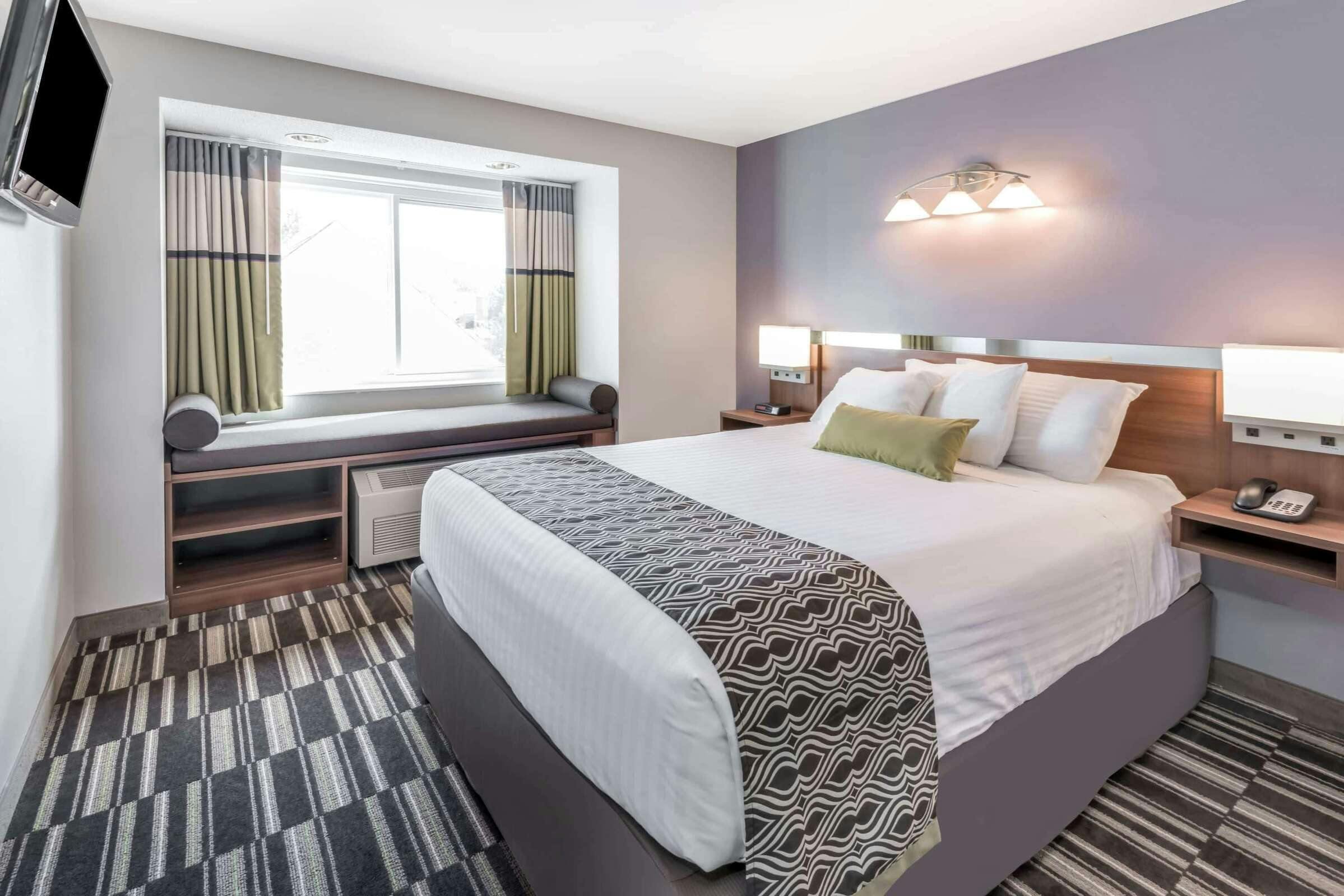 Hotel Microtel Inn & Suites by Wyndham Victor/Rochester photo 4