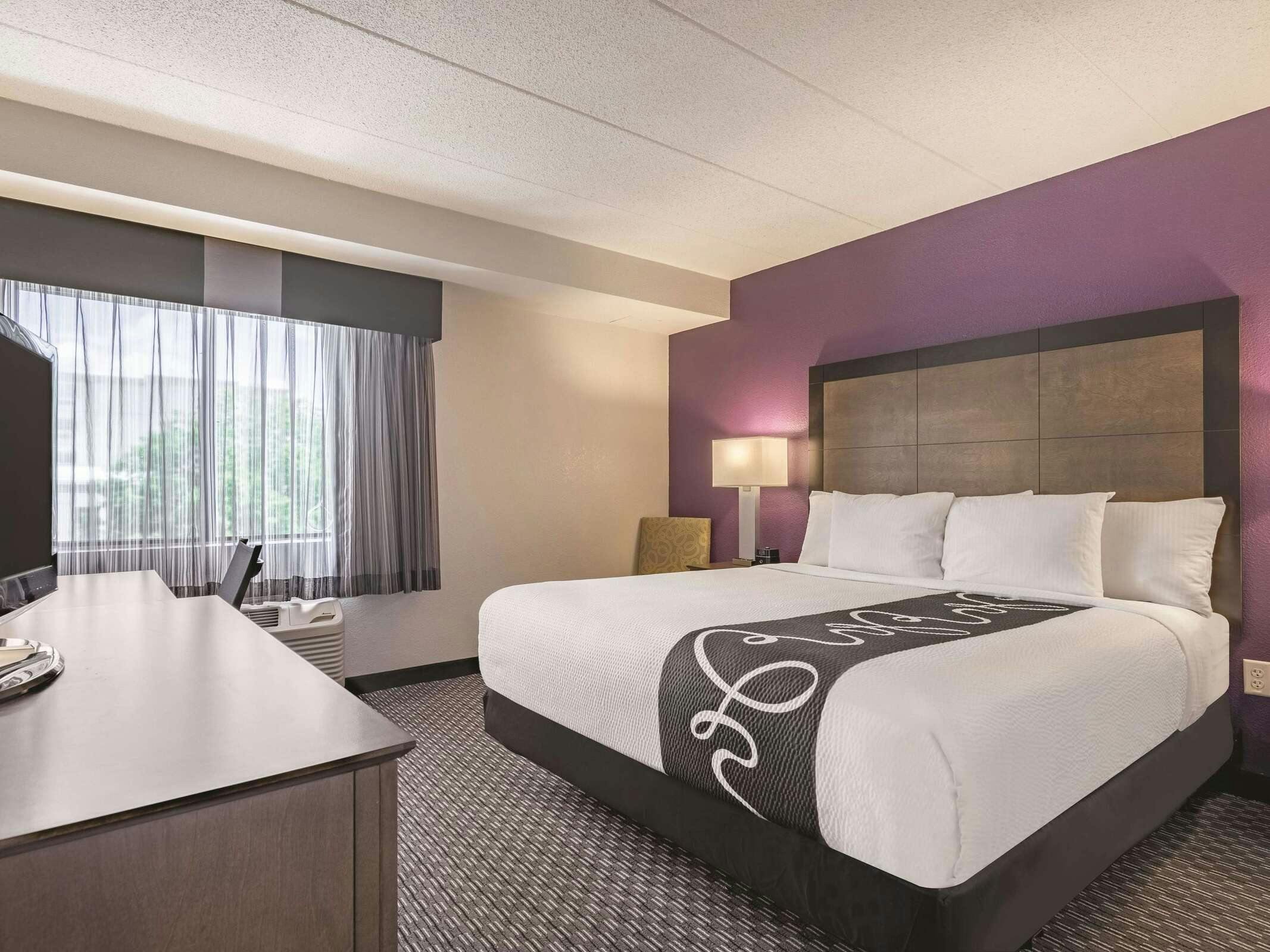 Hotel La Quinta Inn & Suites by Wyndham Salem NH photo 3