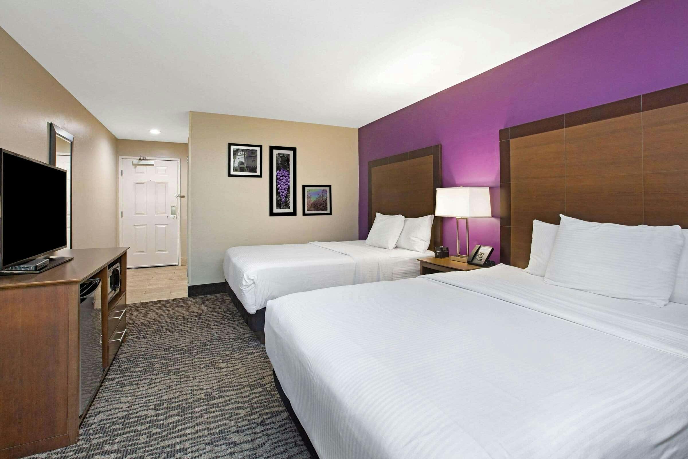 Hotel La Quinta Inn Ste Visalia photo 3