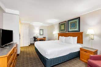 Hotel La Quinta Inn West photo 3
