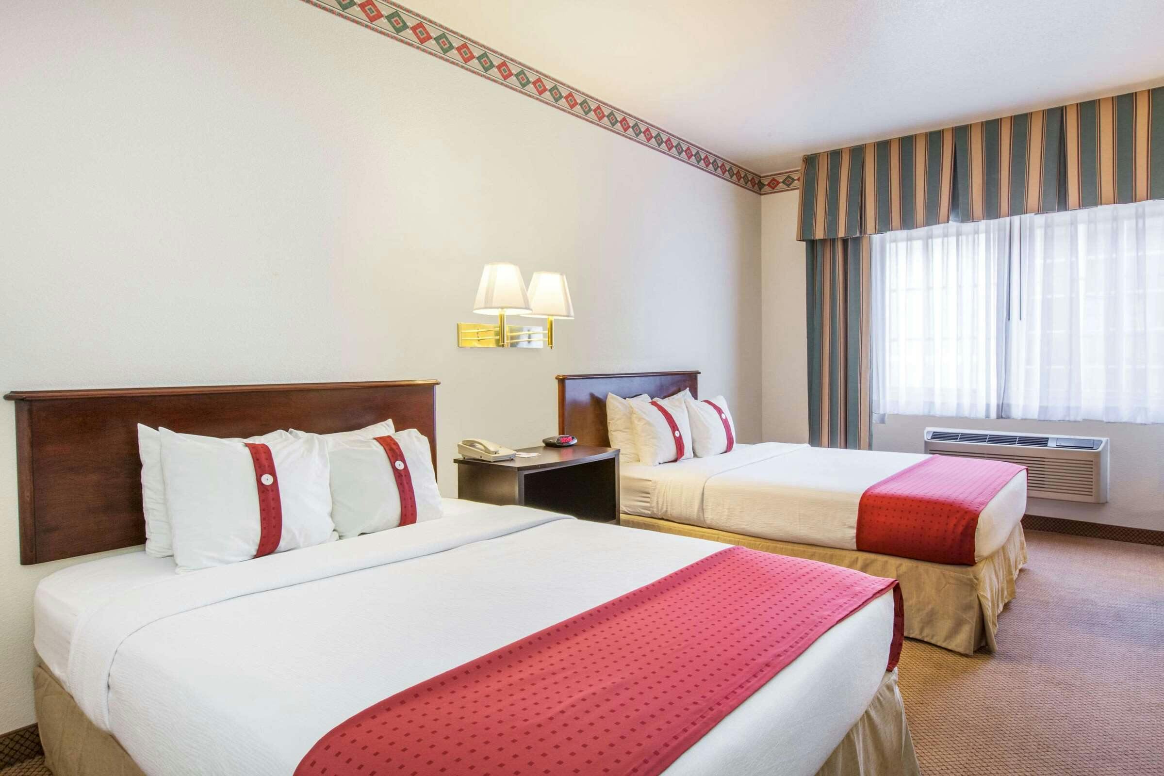 Hotel Ramada by Wyndham Williams/Grand Canyon Area photo 2