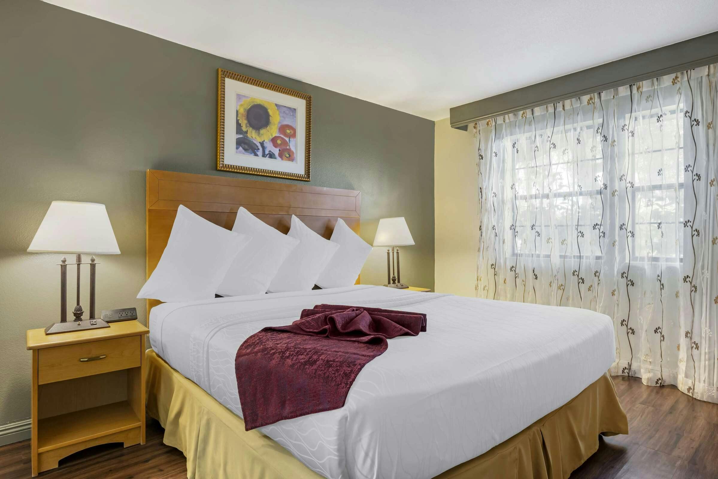 Hotel Best Western Plus Palm Desert Resort photo 3