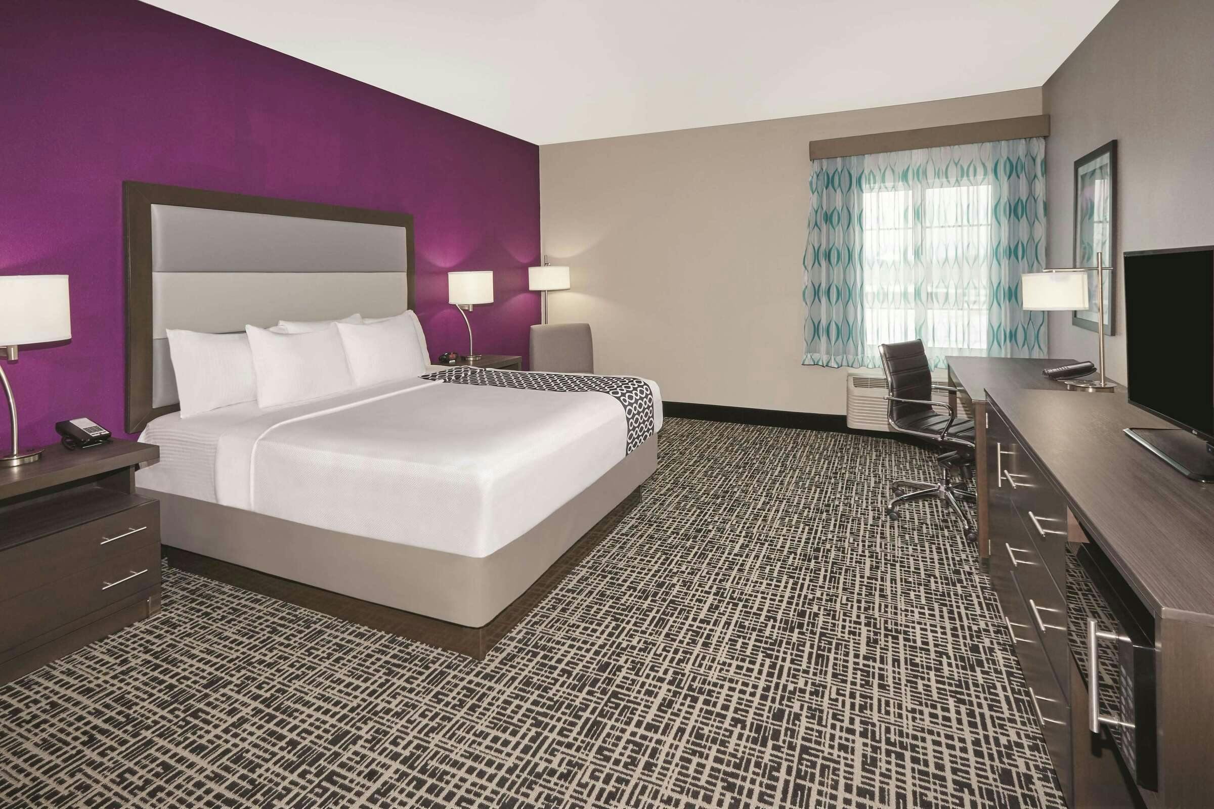 Hotel La Quinta Inn & Suites by Wyndham Springfield IL photo 4