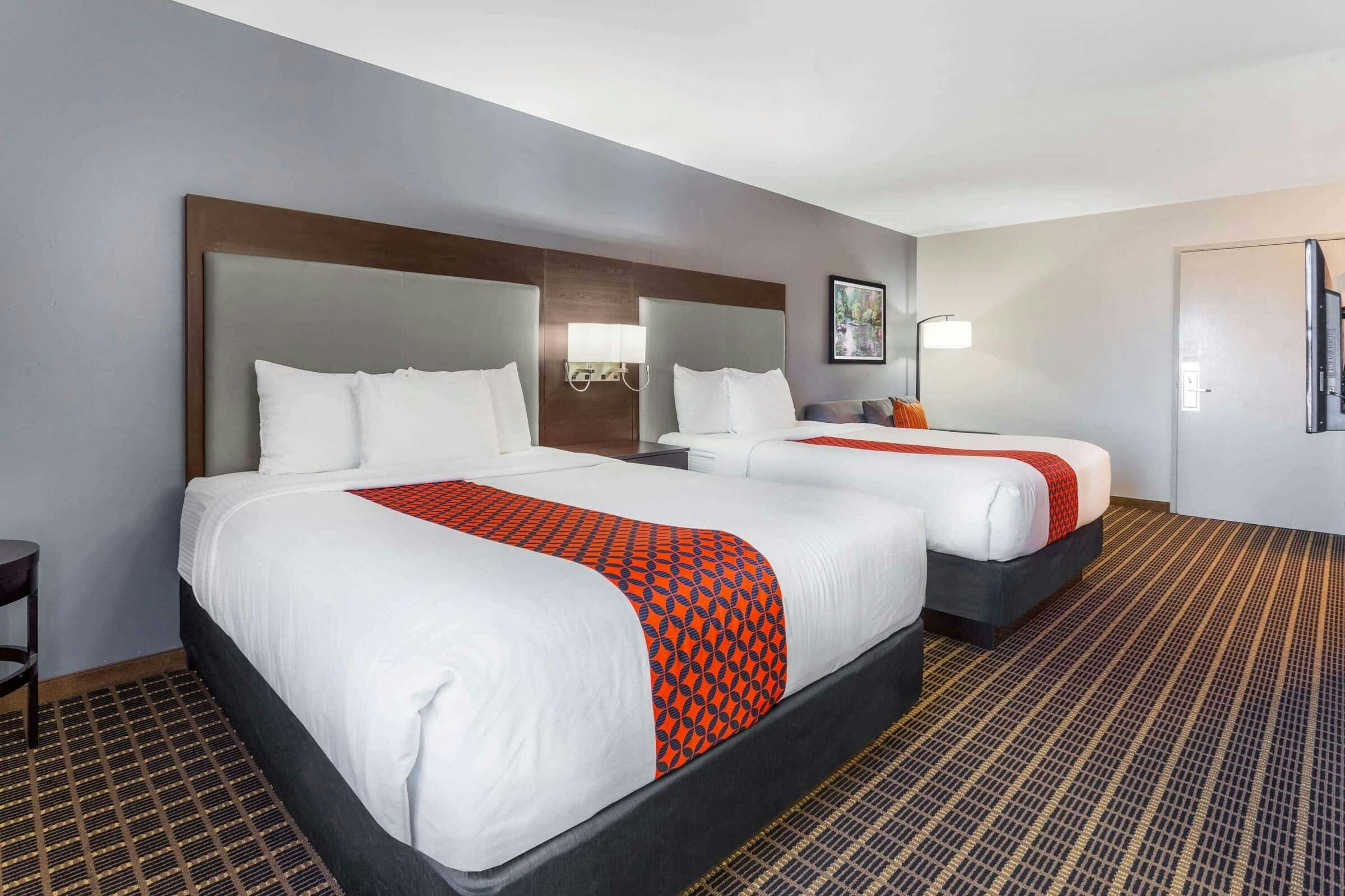 Hotel La Quinta Inn & Suites by Wyndham Rockford photo 5