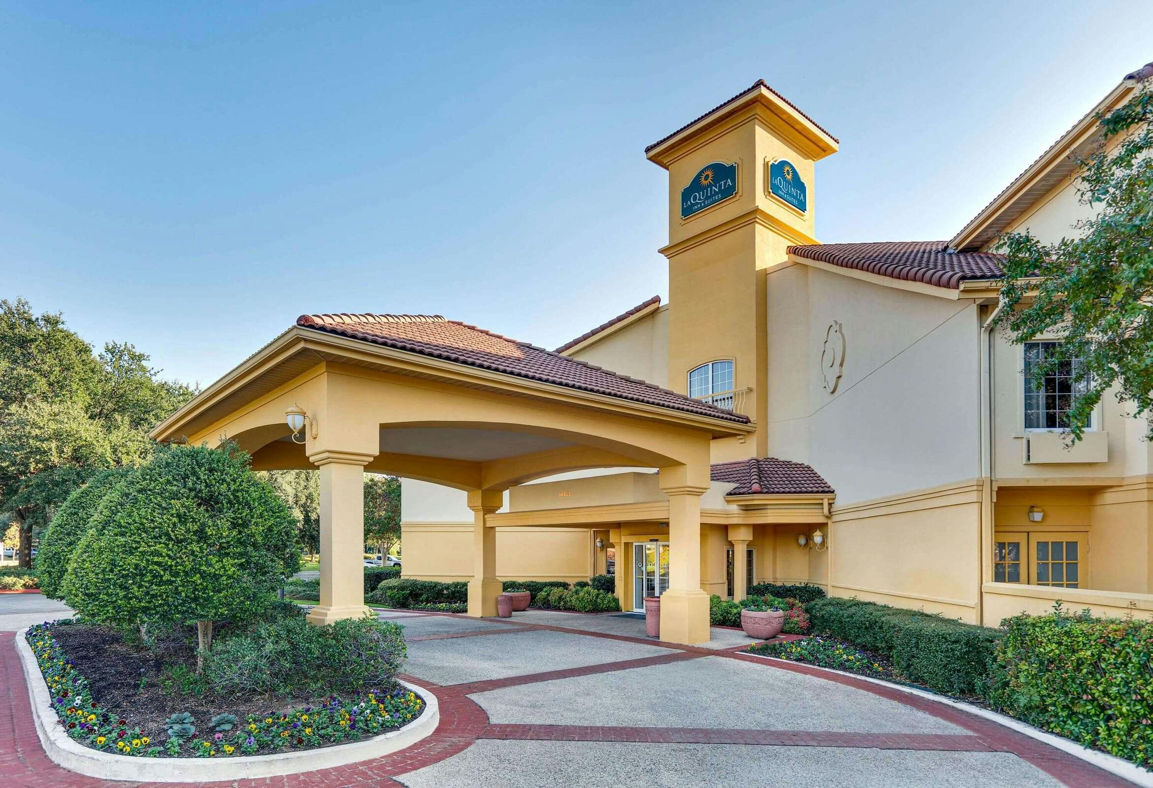 La Quinta Inn & Suites by Wyndham Dallas - Addison Galleria