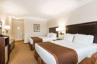 Hotel Baymont I S Galveston photo 4