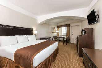 Hotel Baymont I S Galveston photo 5