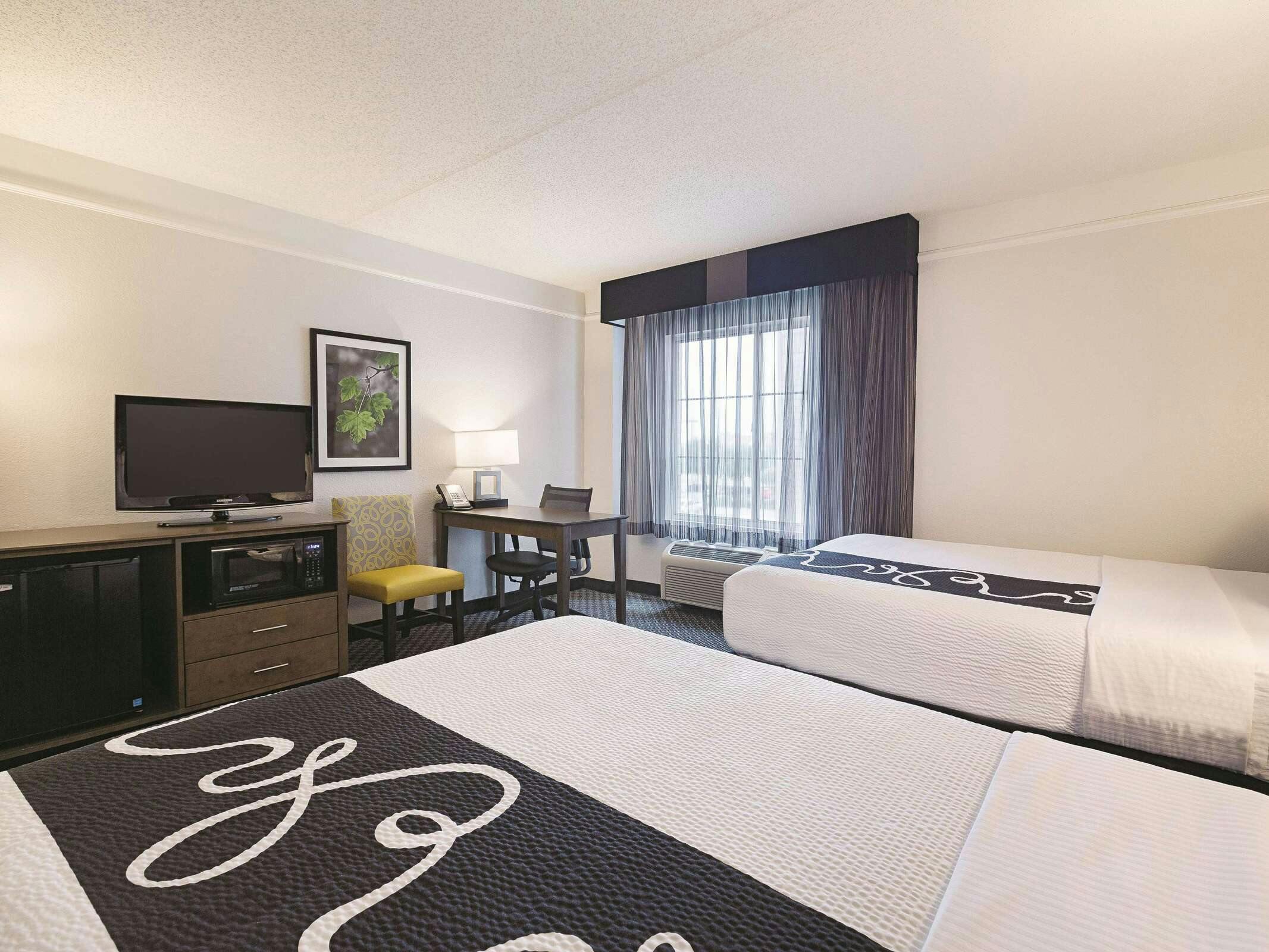 Hotel La Quinta Inn & Suites by Wyndham Dallas Plano West photo 1