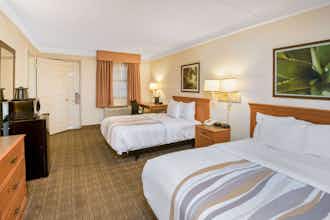Hotel La Quinta Inn by Wyndham San Antonio Market Square photo 2