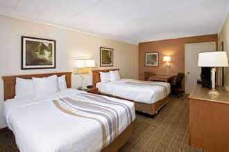 Hotel La Quinta Inn by Wyndham San Antonio Market Square photo 5