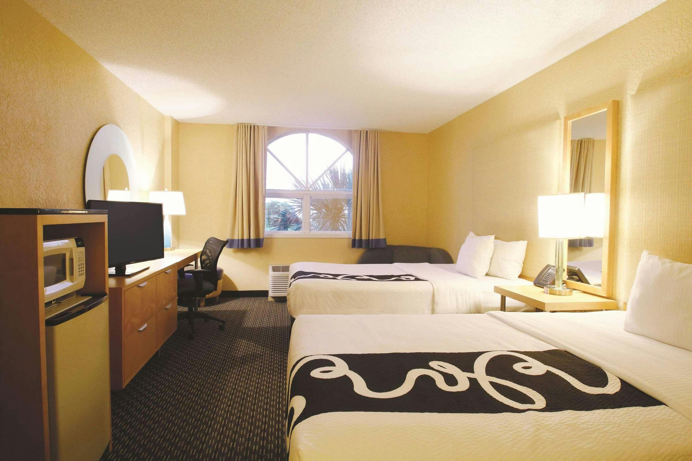 Hotel La Quinta Inn Ste Coral Spring photo 1