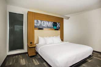 Hotel La Quinta Inn & Suites by Wyndham Winchester photo 4