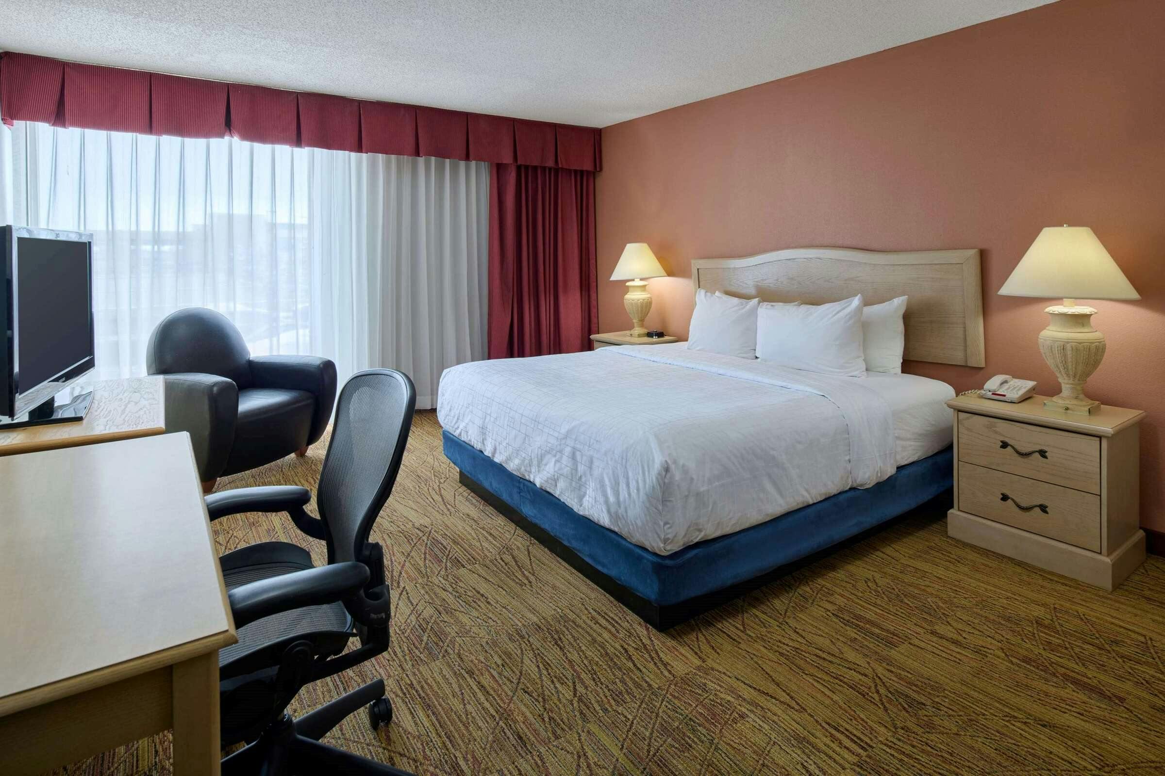 Hotel Wyndham El Paso Airport photo 1