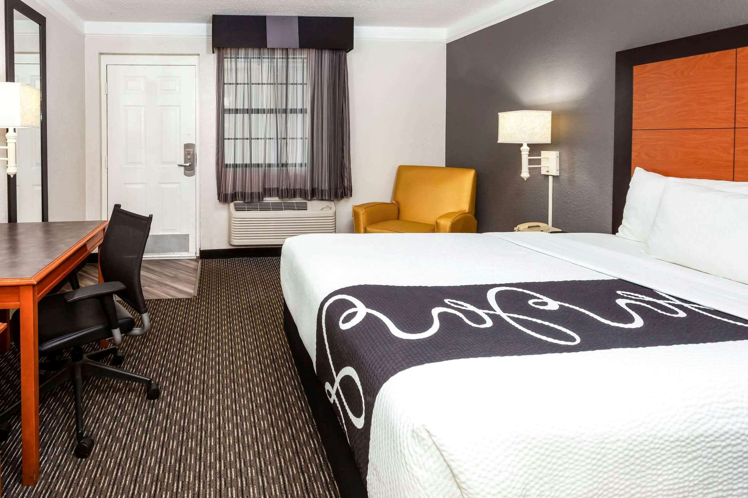 Hotel La Quinta Inn Laredo photo 4