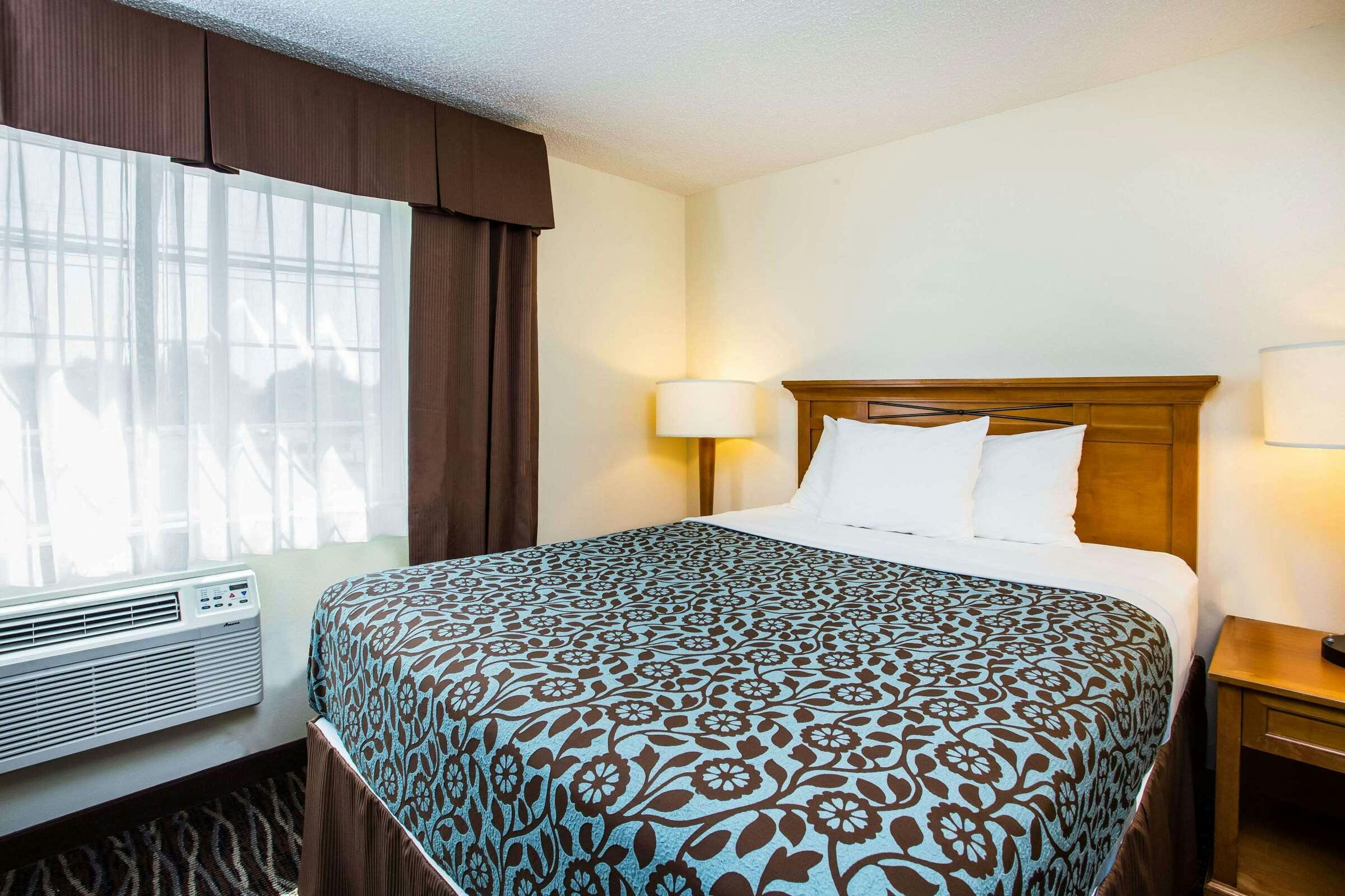 Hotel Days Inn Yakima photo 1