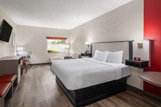 Hotel Ramada Locust Grove photo 4