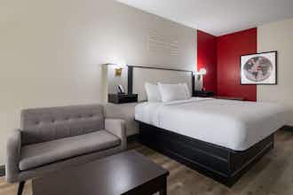 Hotel Ramada Locust Grove photo 2