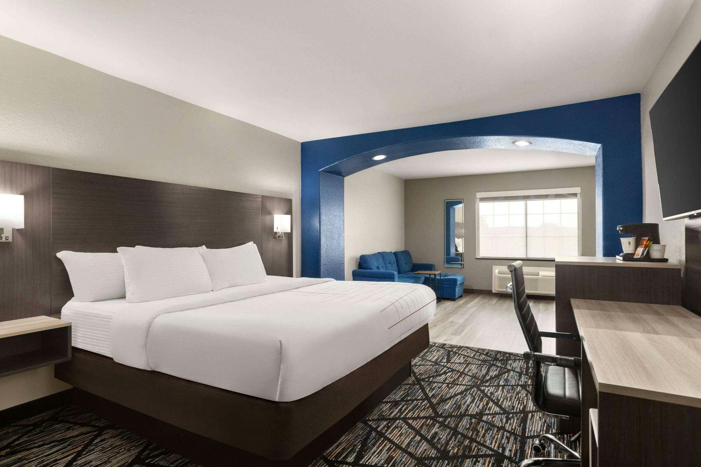 Hotel La Quinta Inn Ste N Stone Oak photo 2