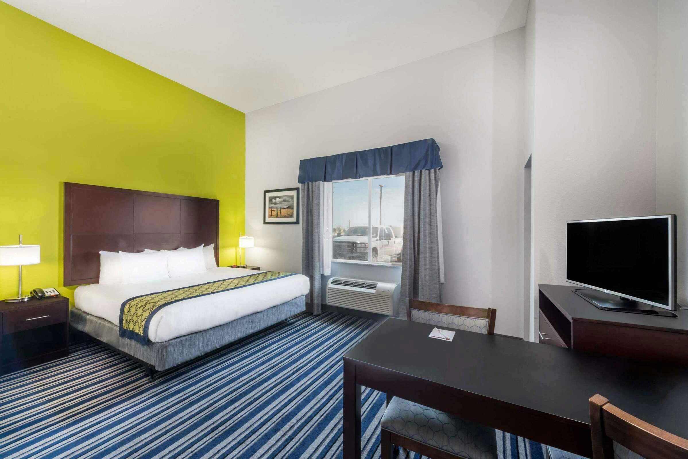 Hotel Hawthorn Extended Stay by Wyndham Midland photo 1
