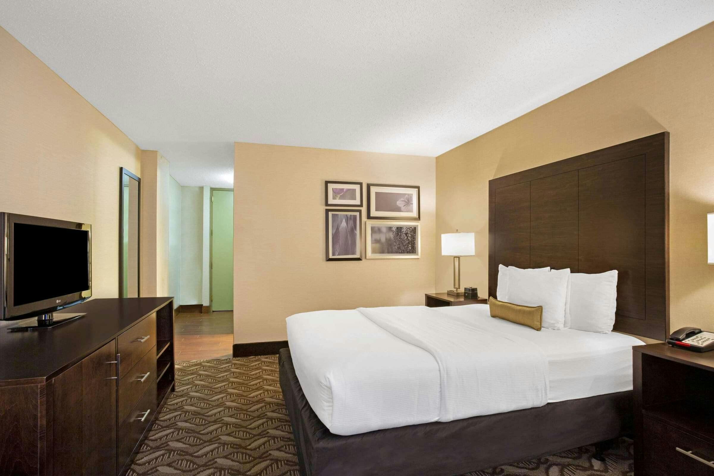 Hotel La Quinta IS Springfield photo 4